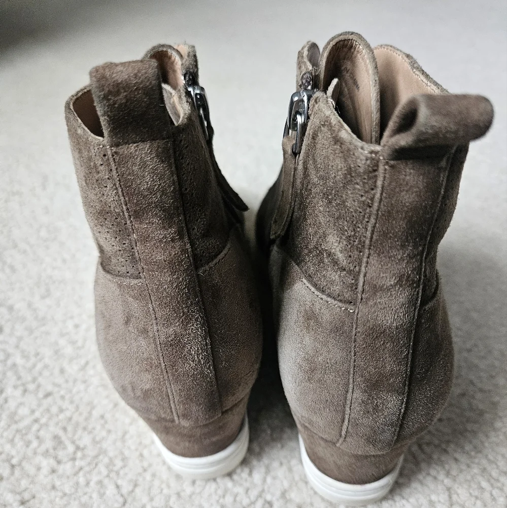 LINEA L. PAOLO ANNA Low Wedge Sneaker Shoe Boot Womens 8.5 Olive Green Leather